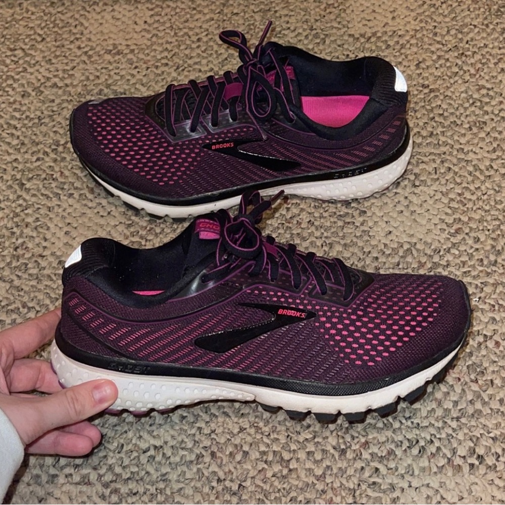 Brooks Ghost 12
